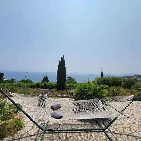 Familienfreundliche Vistaero Mit Atemberaubenden Meerblick By Riviera Homelife Management