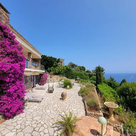 Vistaero Holiday home